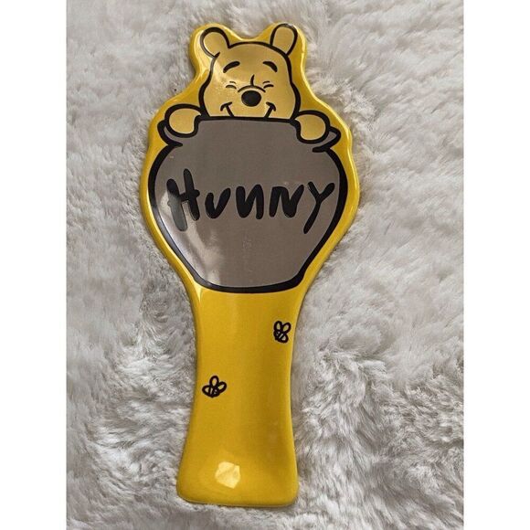 Disney Winnie The Pooh Hunny Honey Pot Bees Spoon Rest Ceramic Yellow NEW - Picture 1 of 6